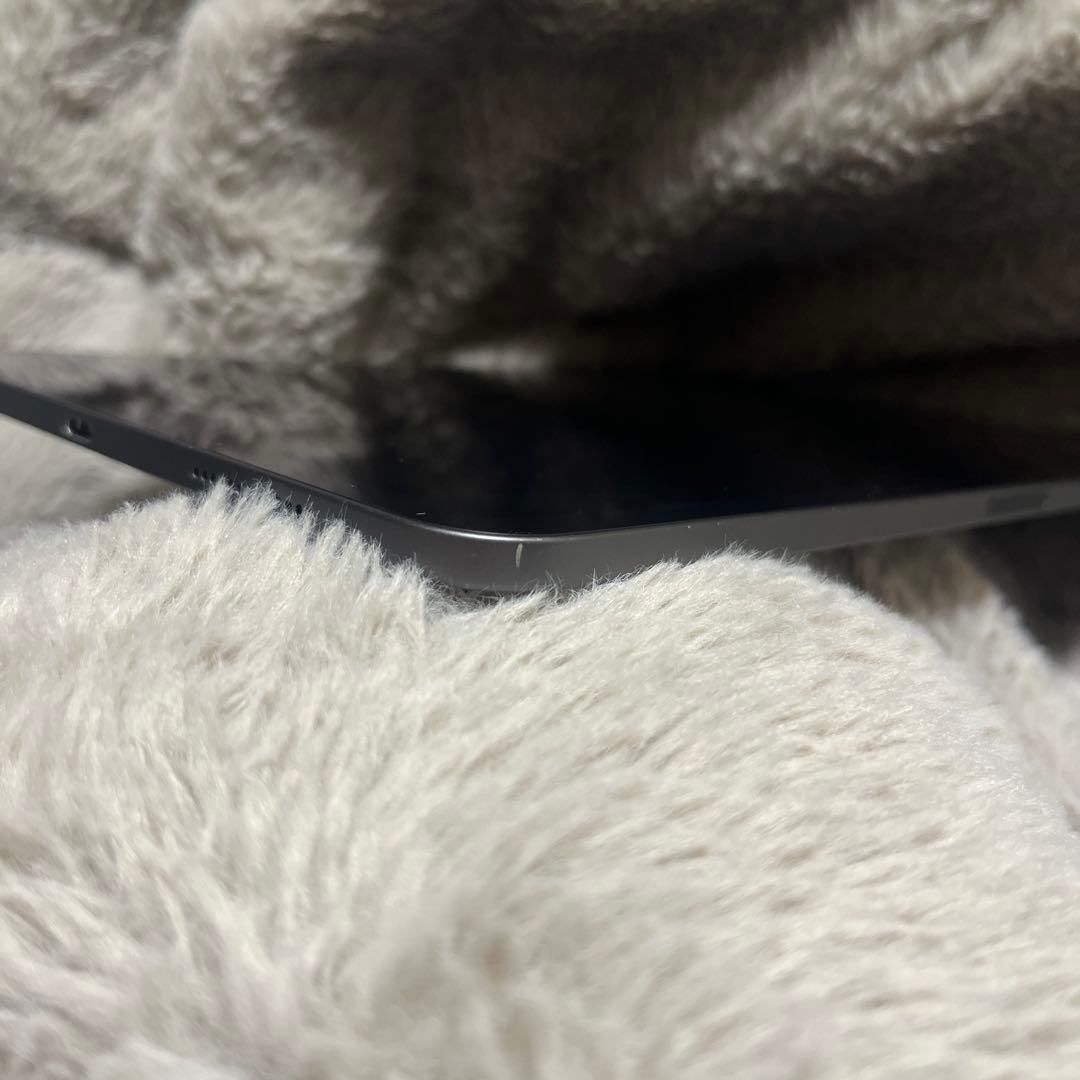 な*に様 iPad Pro 第2世代 スペースグレー 11インチ WiFiモデル