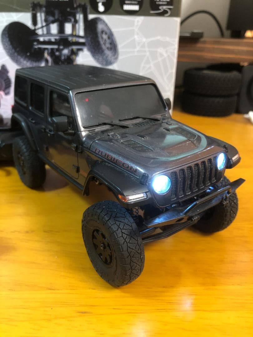 ミニッツ Mini-Z 4x4 ラングラー 電動ラジコンカー カメラ付き