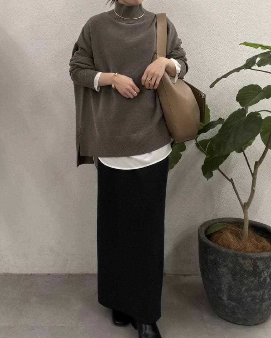 新品タグ付き ガリャルダガランテ ラウンドブラウスtee レイヤード フォーマル