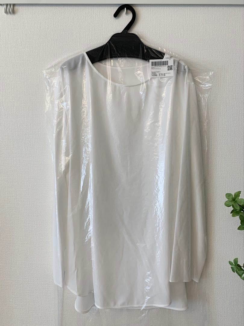 新品タグ付き ガリャルダガランテ ラウンドブラウスtee レイヤード フォーマル