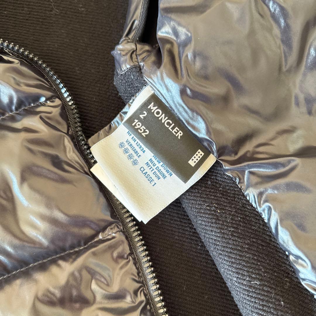 MONCLER レディースダウンベスト　BLACK