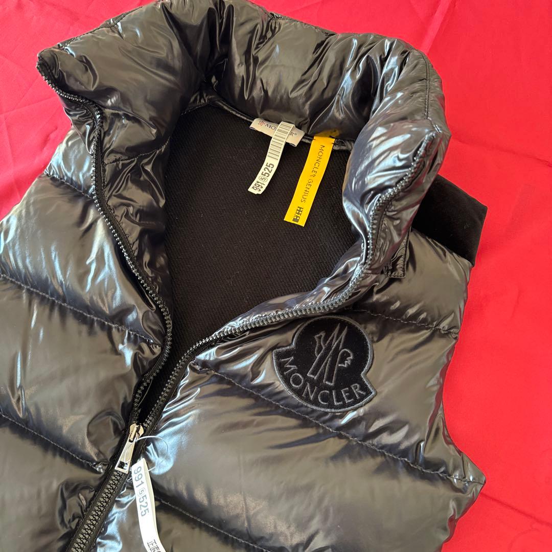 MONCLER レディースダウンベスト　BLACK
