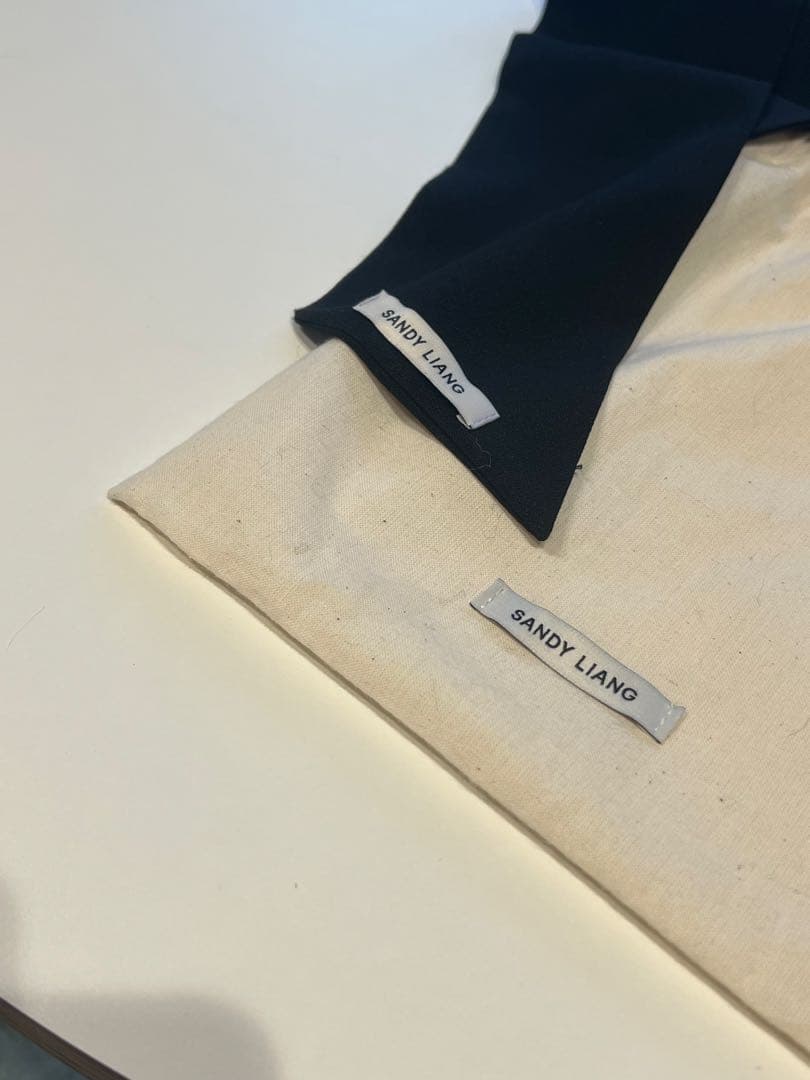 SANDY LIANG 6月までSALE໒꒱ ブラックリボンヘアアクセサリー