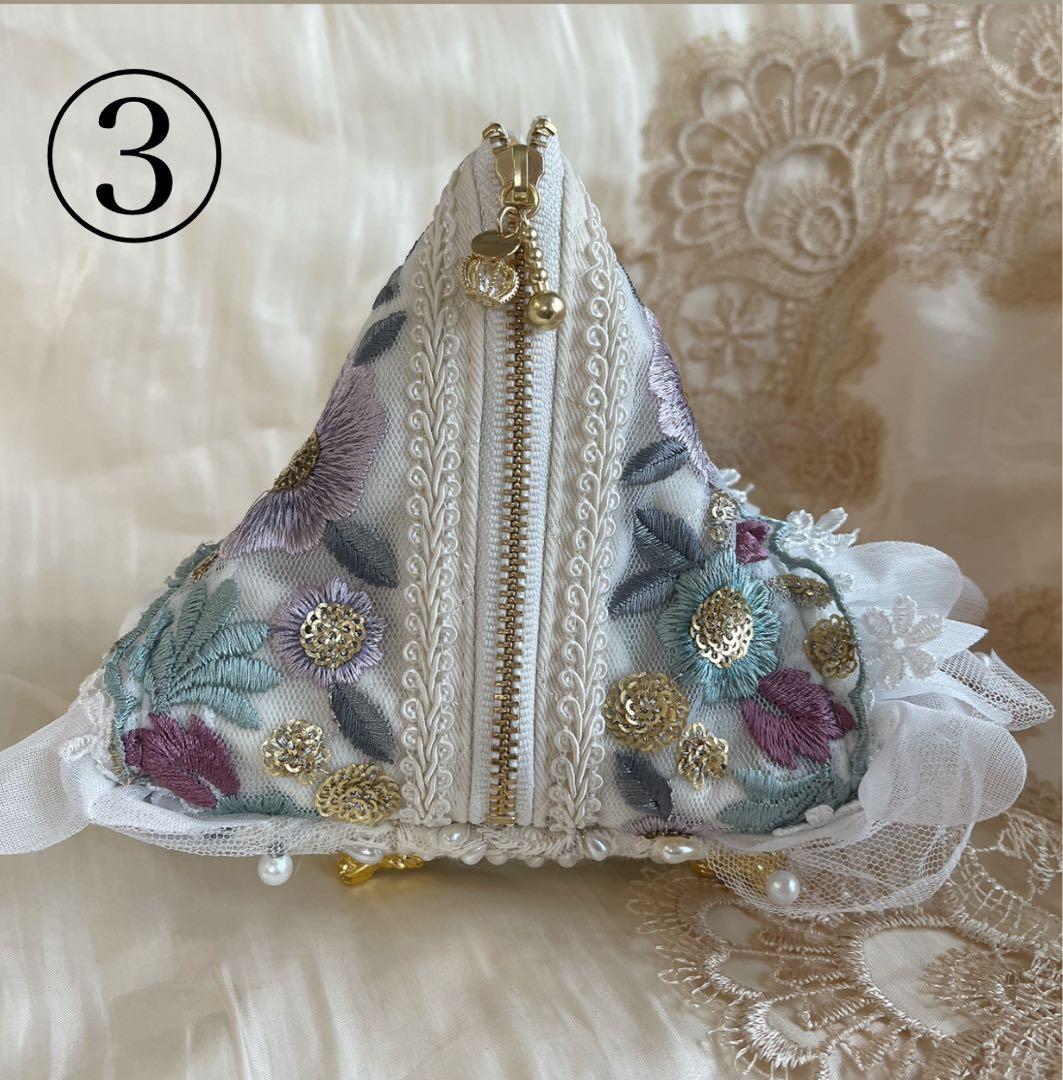 インド刺繍リボン　テトラポーチ