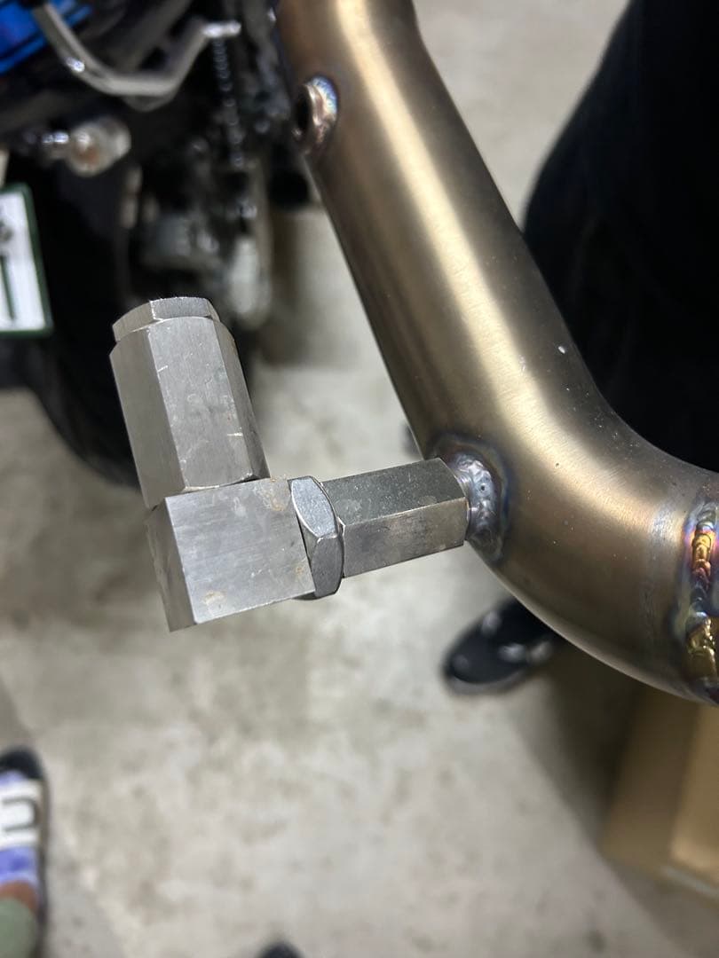 z650RS SCORPION マフラー　全年式対応加工あり。