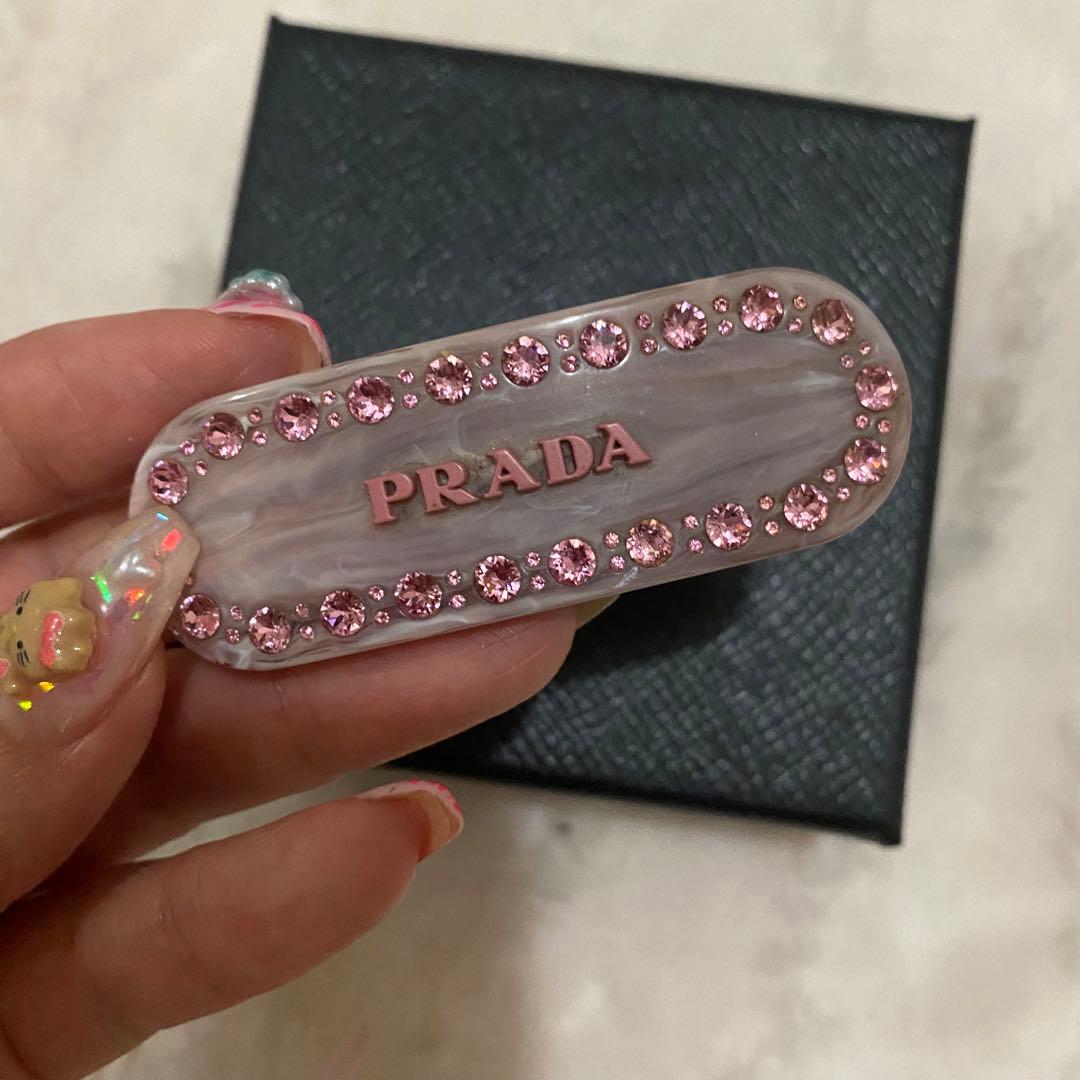 ウォニョンちゃん使用　PRADA ヘアピン ストーン付き ピンク