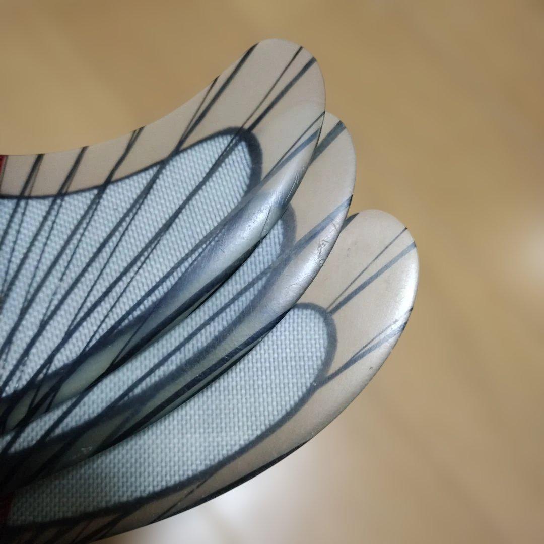 FCS II ACCELERATOR MEDIUM サーフボードフィン