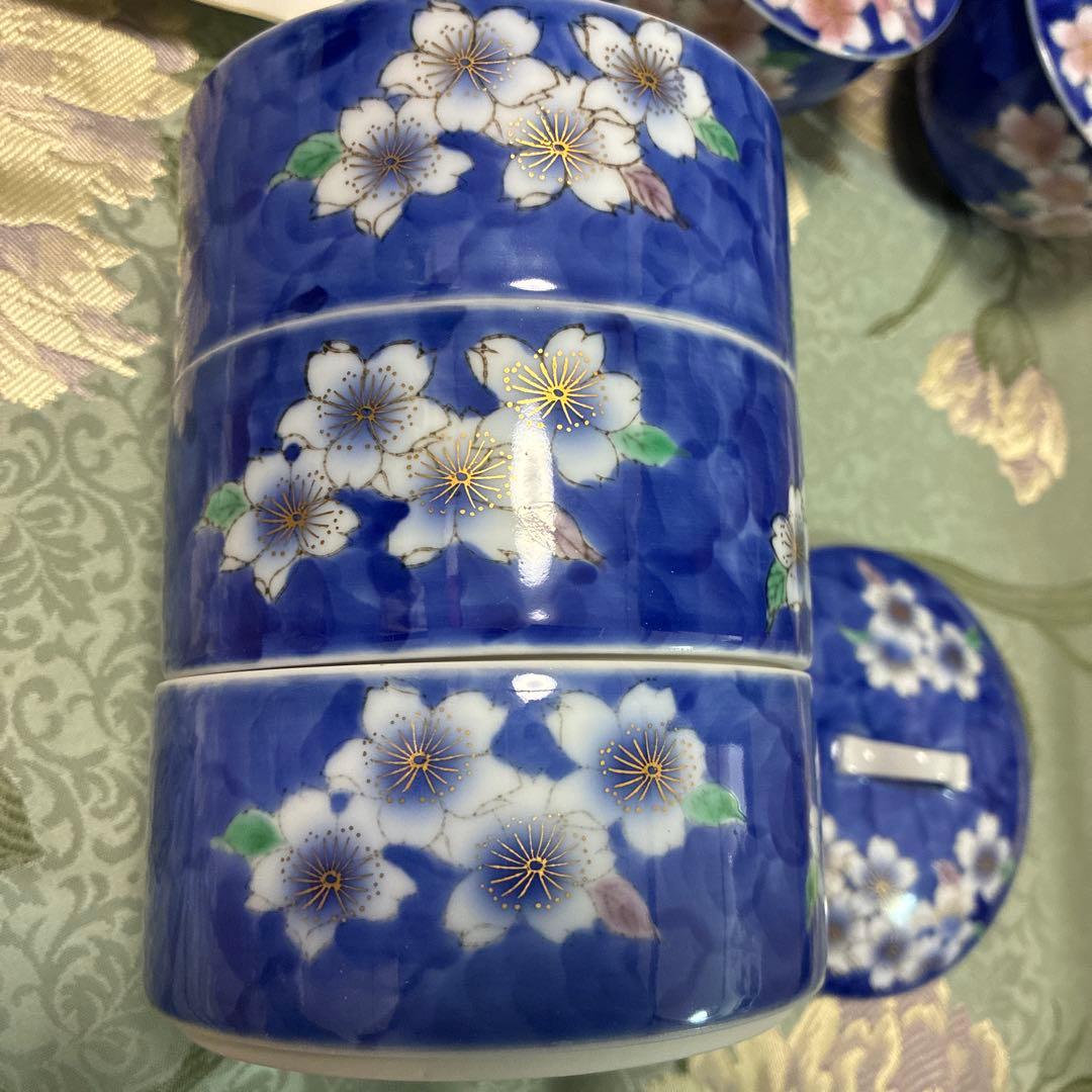 中古品！　深川製磁　桜花紋 角皿 湯呑み　重箱　桜　花柄　青色