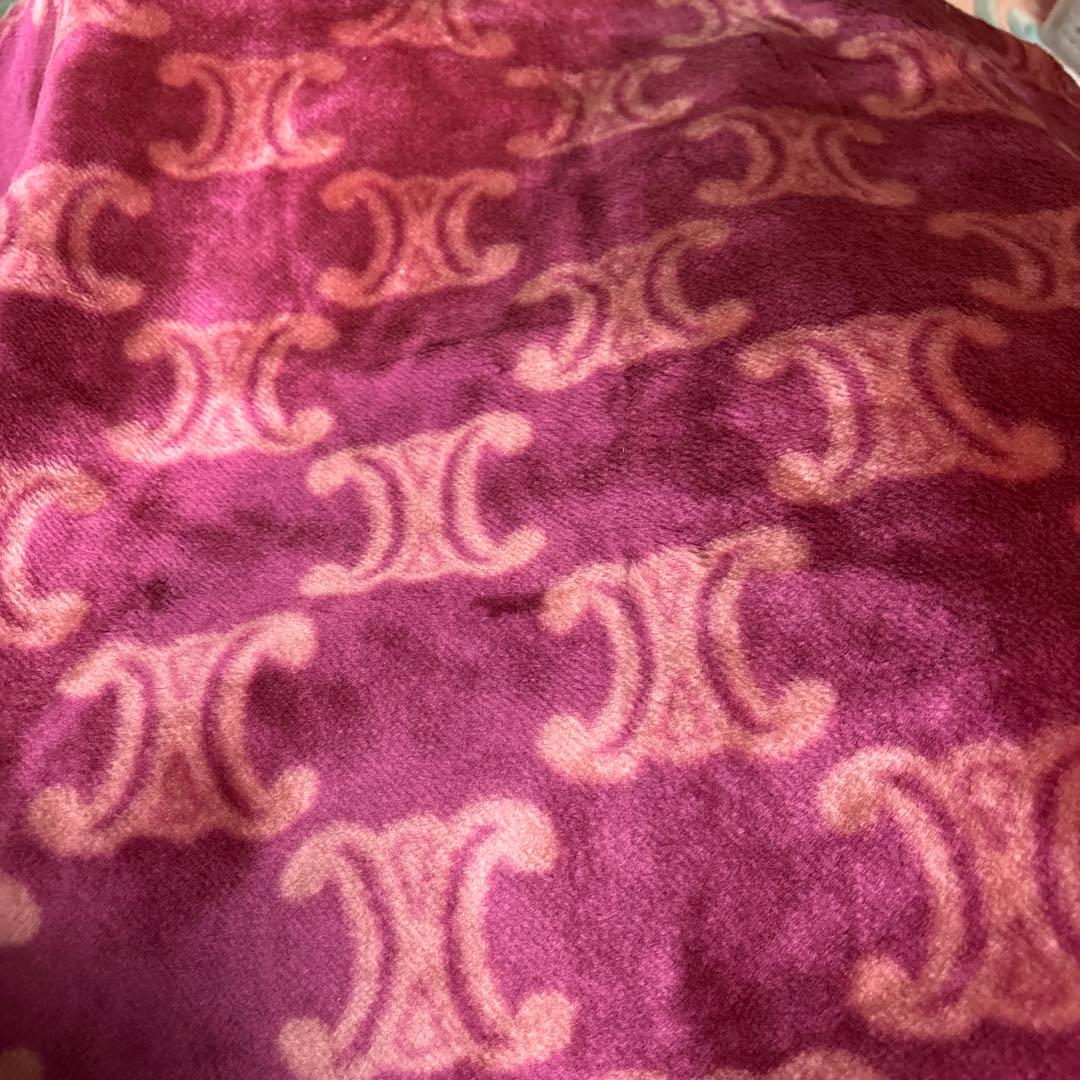 CÉLINE シングル毛布　140✖️200アクリル100%未使用に近い