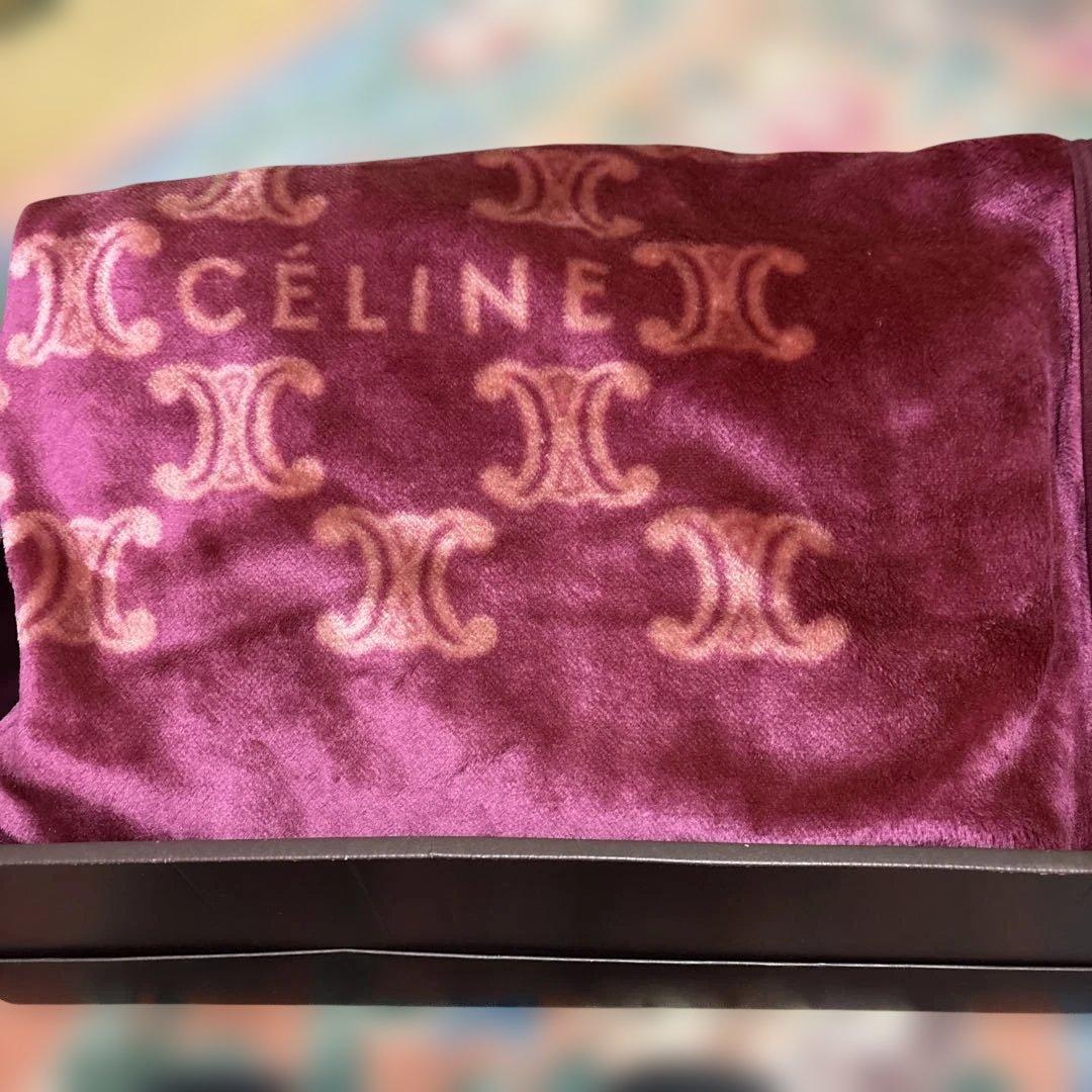 CÉLINE シングル毛布　140✖️200アクリル100%未使用に近い