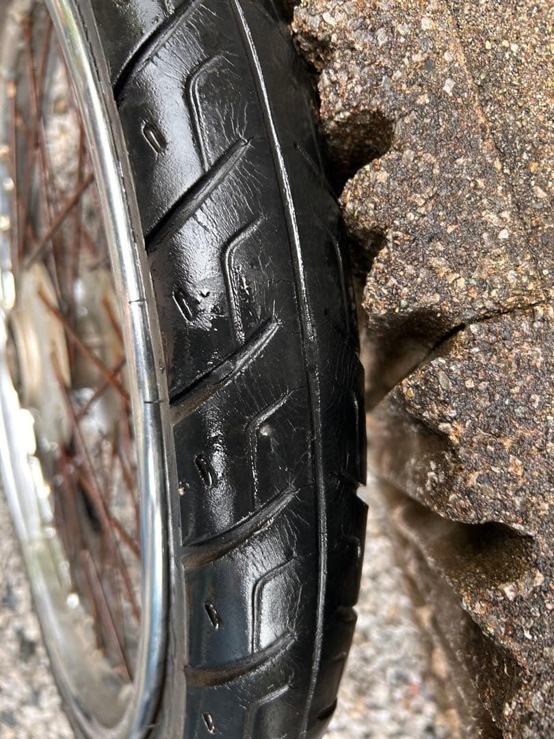 RZ50 純正フロントホイール　RA02J タイヤおまけ