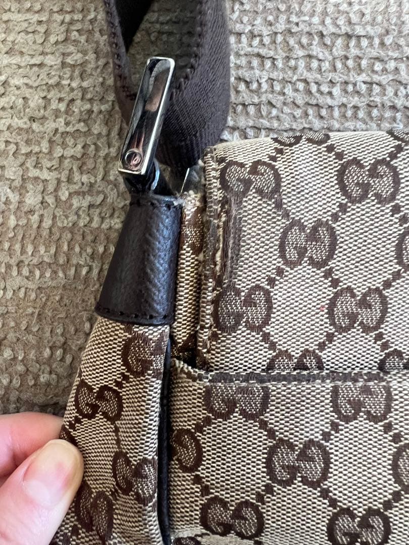 GUCCI GGモノグラム ショルダーバッグ