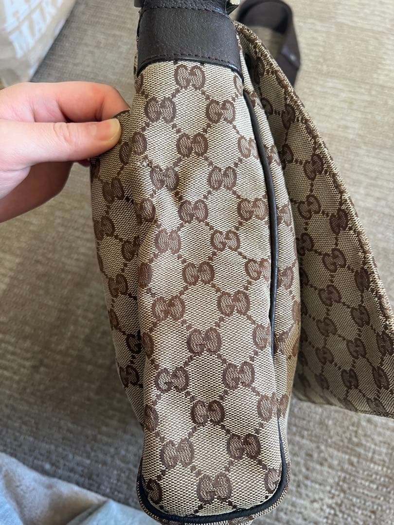 GUCCI GGモノグラム ショルダーバッグ