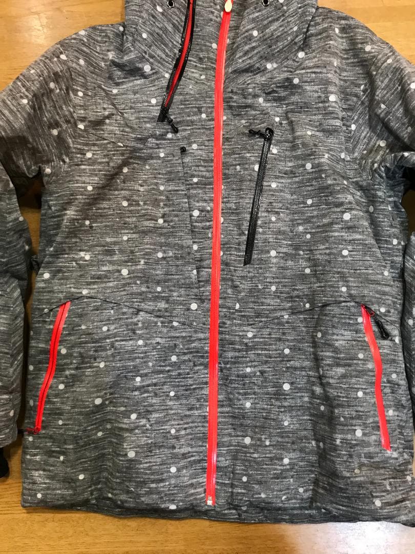 最終価格　MIZUNOストレッチ中綿ブレスサ－モジャケット　グレー　/Ｌサイズ