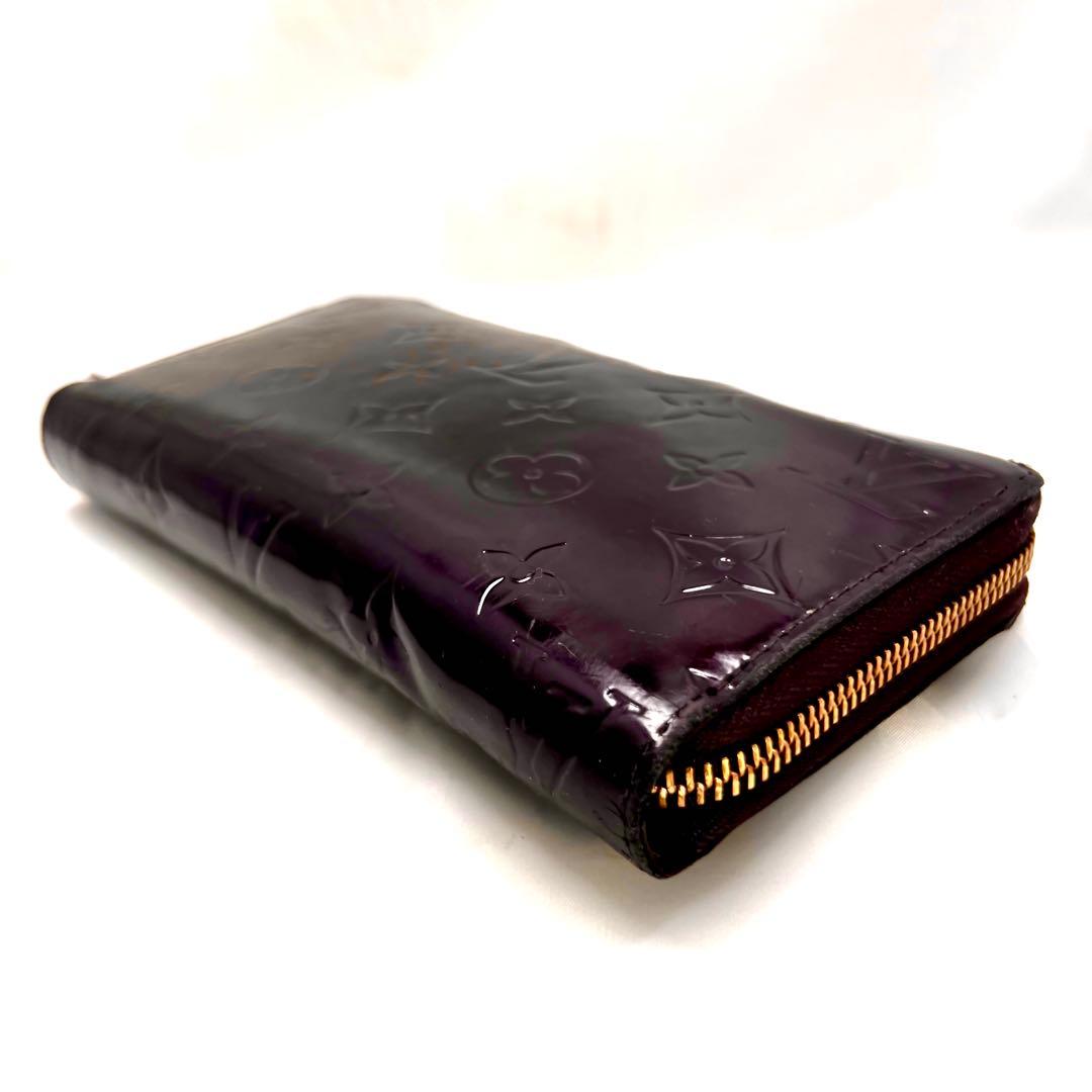 ルイヴィトン ヴェルニ アマラント ジッピーウォレット モノグラム M93522