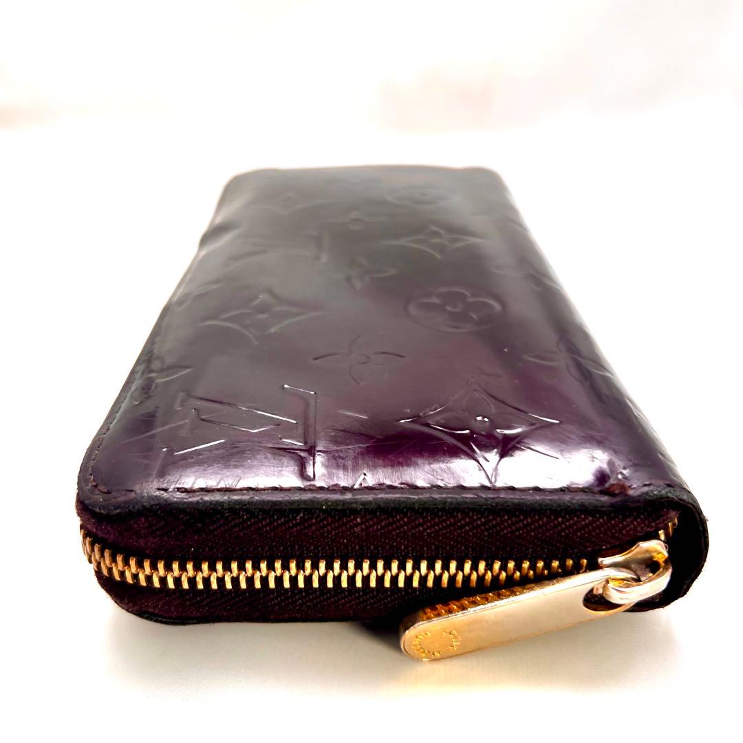 ルイヴィトン ヴェルニ アマラント ジッピーウォレット モノグラム M93522