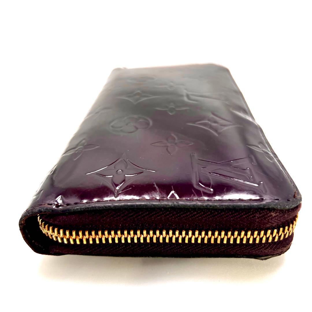 ルイヴィトン ヴェルニ アマラント ジッピーウォレット モノグラム M93522