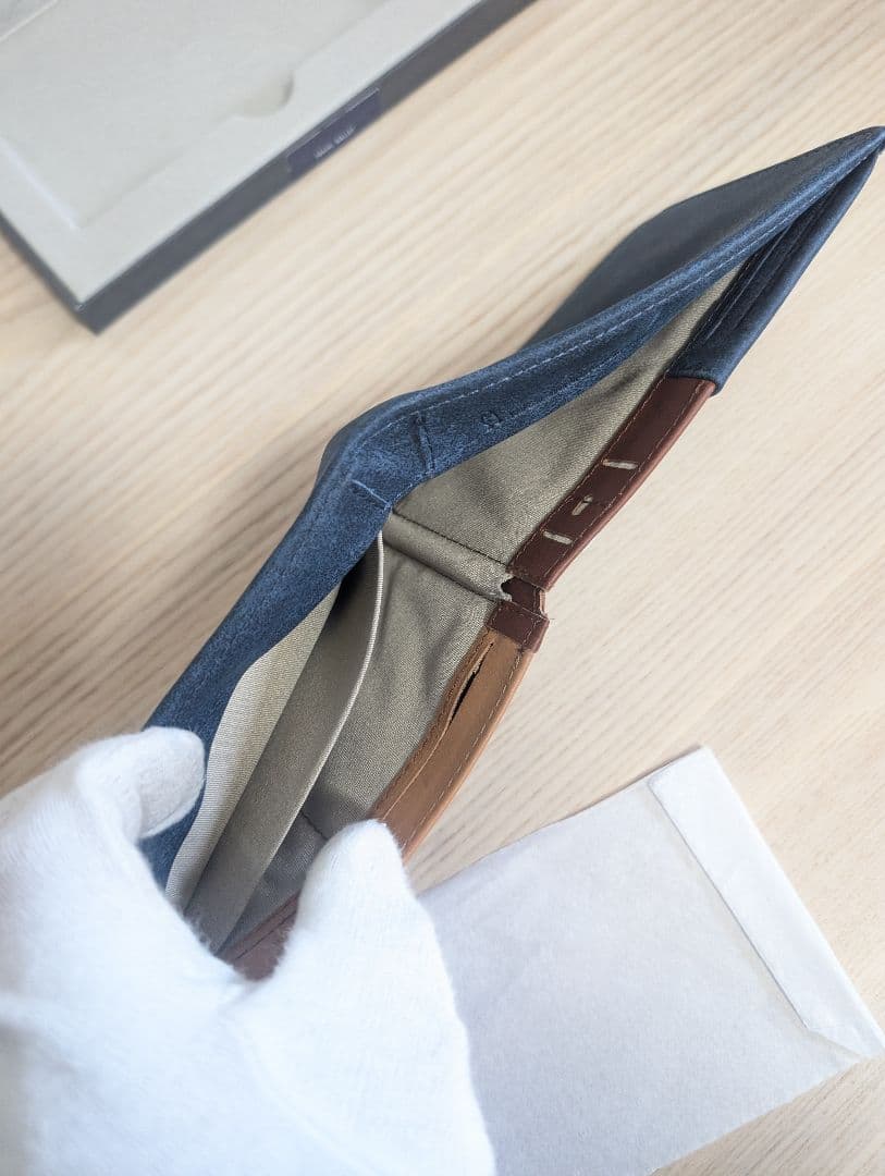 新品　bellroy ベルロイ　トラベルウォレット　パスポートケース