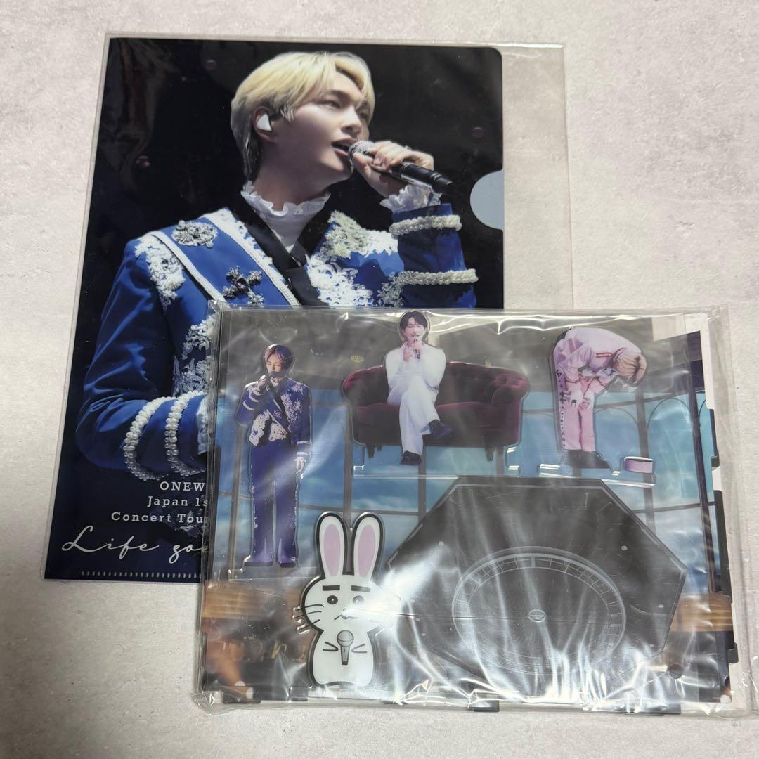 【新品】SHINee オニュ Life goes on FC限定生産盤 アクスタ