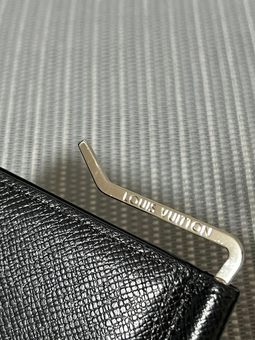 【美品】ルイヴィトン マネークリップ タイガ M62978 黒 ミニ財布