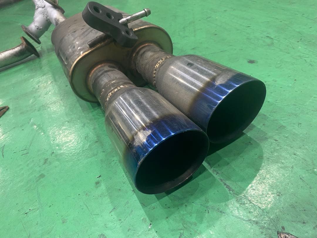 あつや様．専用30プリウス　左テールパイプ4本出しマフラー（加工品