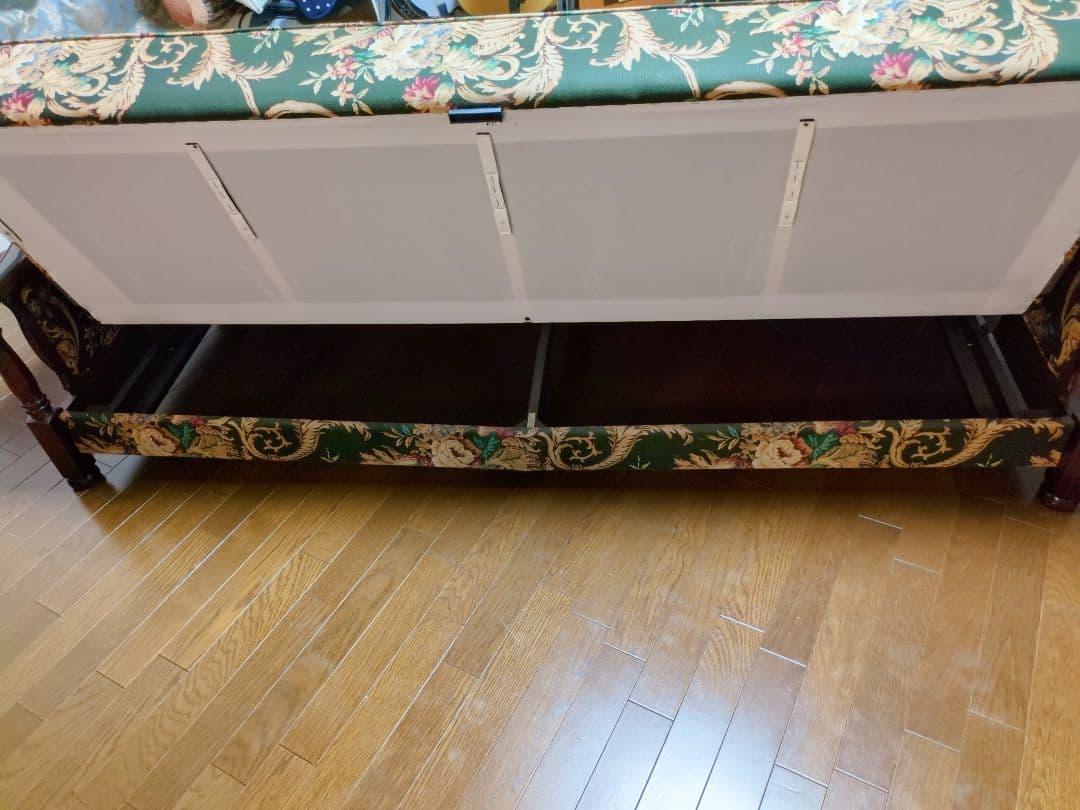 ◎引越しに伴い出品します◎カリモク　ソファベッド　3人がけ