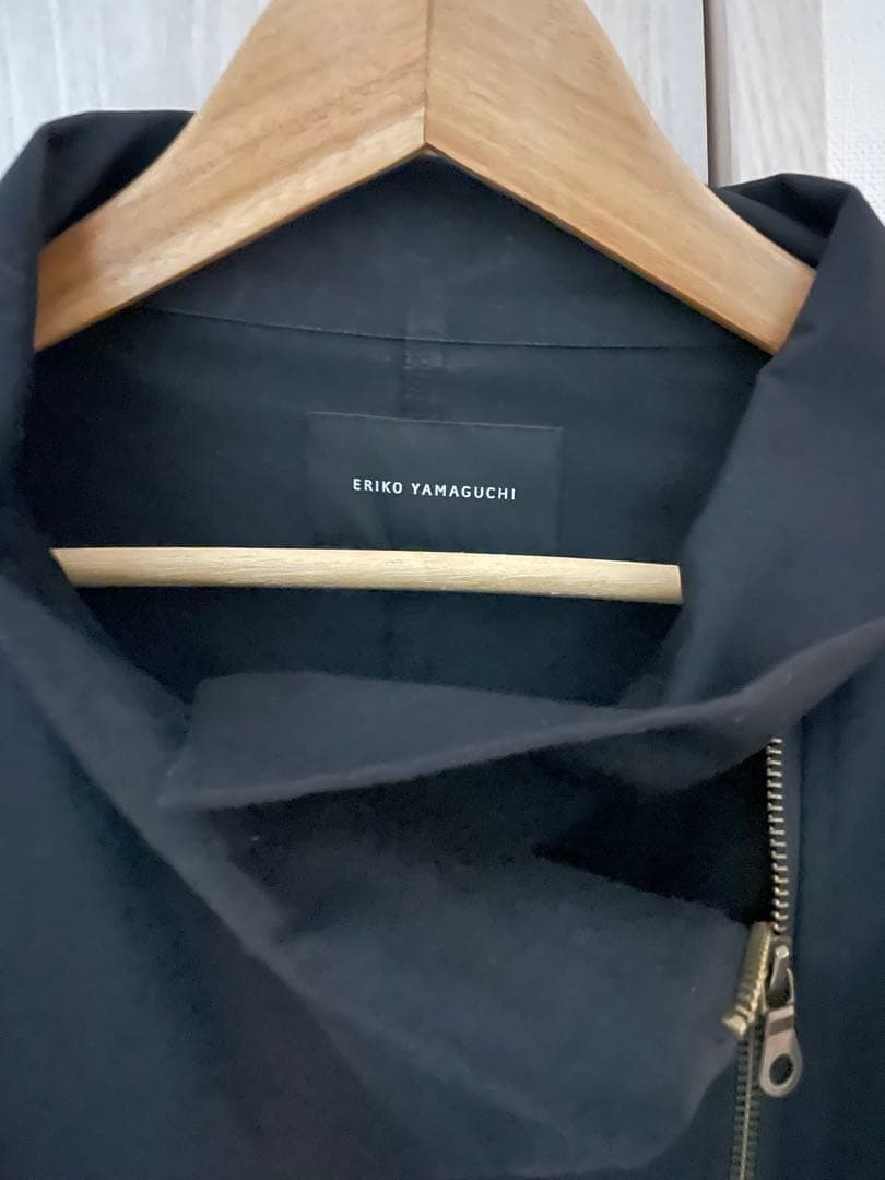 ERIKO YANAGUCHI ブラックケープ