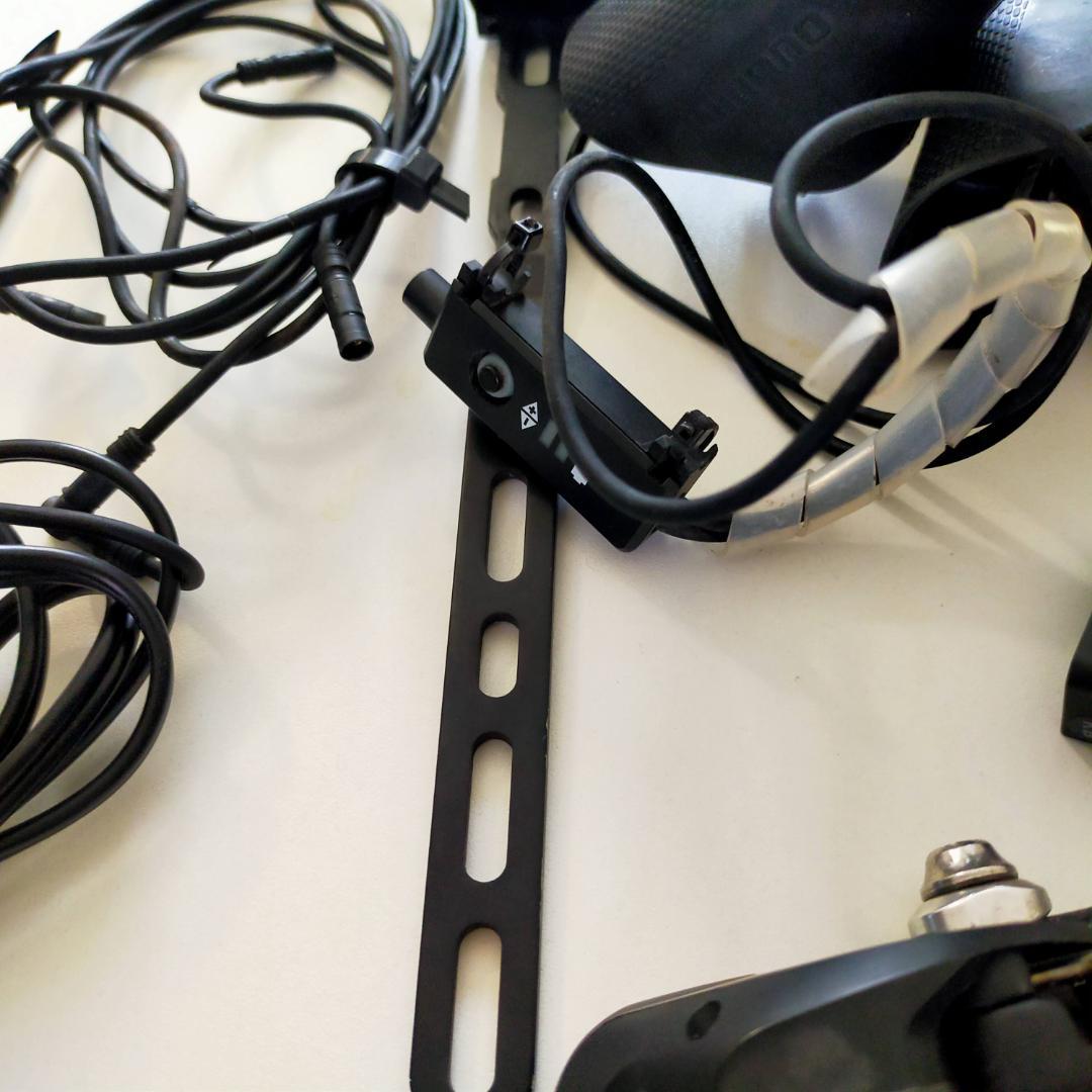 シマノSHIMANO アルテグラ ULTEGRA DI2 6770 10S ②