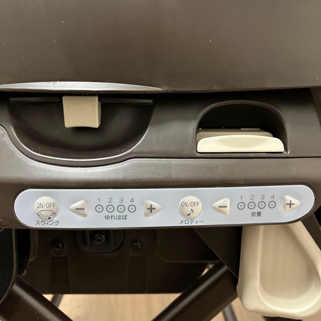 コンビ ネムリラ4キャス オートスウィング 電動ハイローチェア 説明書付き