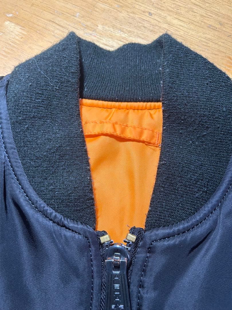 Alpha Industries MA-1 ブラックジャケット