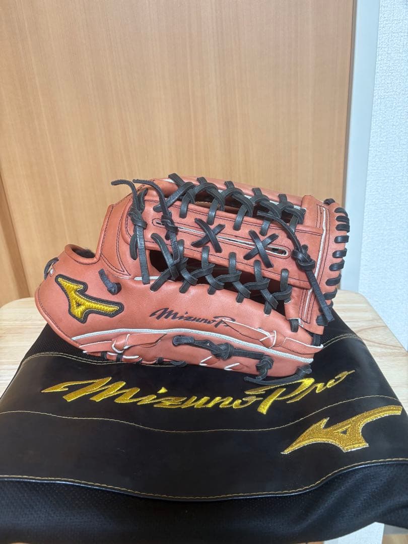 ミズノプロ外野用　硬式グローブ　グローブケース付き