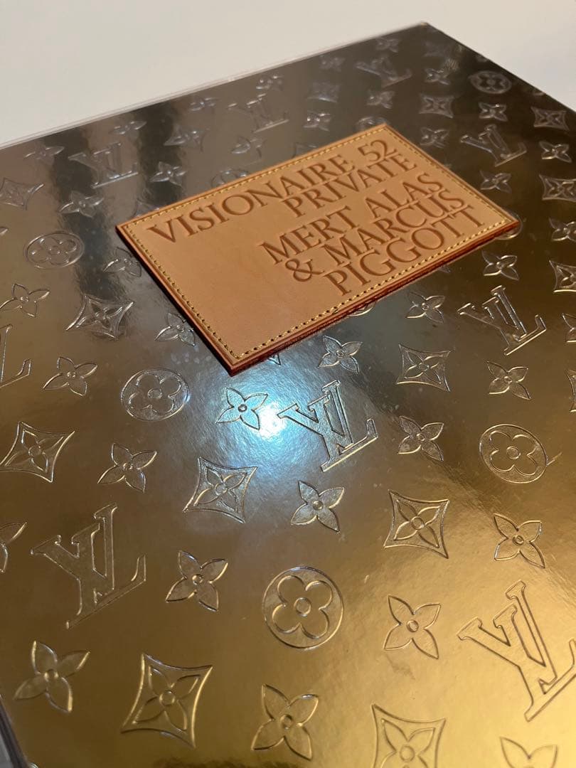 希少号　visionaire 52 ルイヴィトン　美品