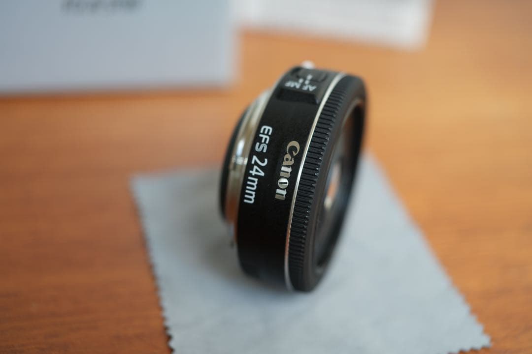 EFS24mm F2.8 STM　キヤノン　単焦点　APS-C対応 　CANON