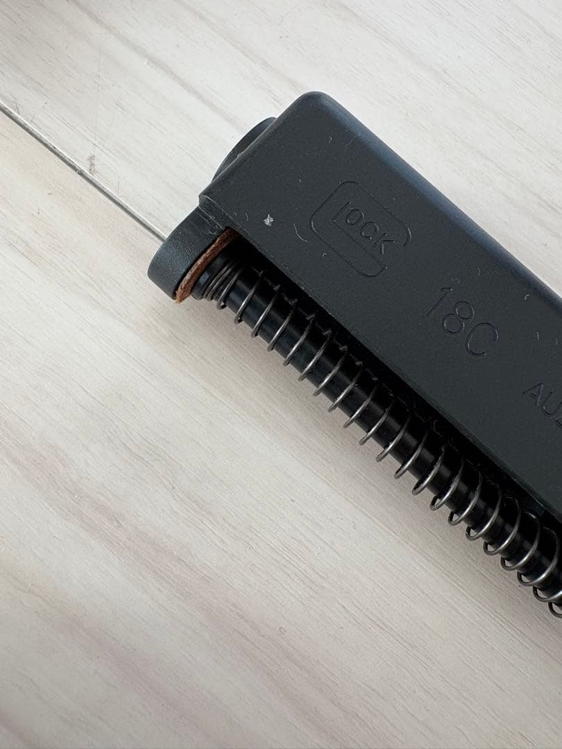 Glock ガスガン マガジン2個付き　G18C