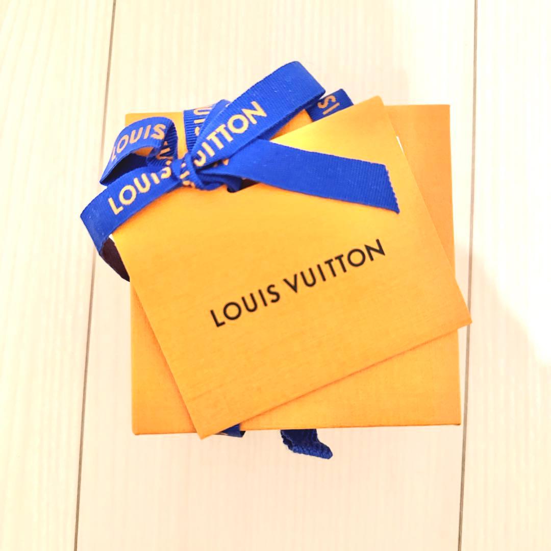 【美品】LOUIS VUITTON ゴールド V字型ネックレス