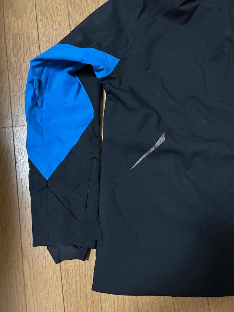 未使用 Phenix フェニックス スキーウェア ジャケット 黒/青 メンズM