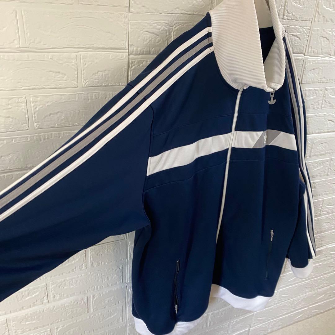 アディダス　超オーバーサイズ　ベッケンバウアートラックジャケット　リブ襟タイプ