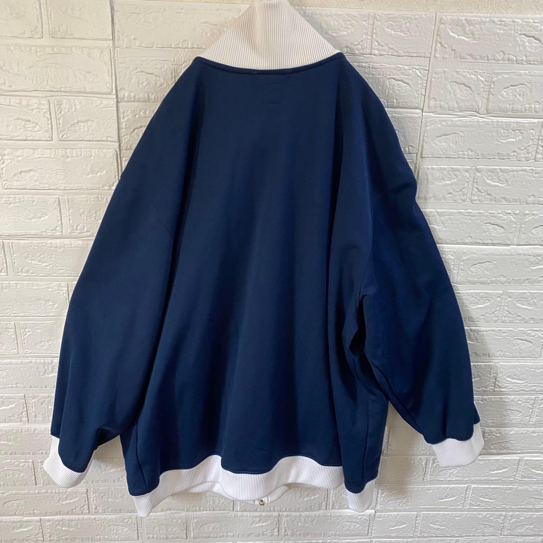 アディダス　超オーバーサイズ　ベッケンバウアートラックジャケット　リブ襟タイプ