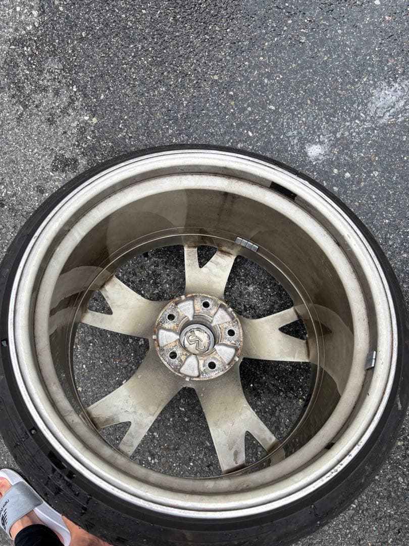 【本日で終了】z34純正ホイール リア4本