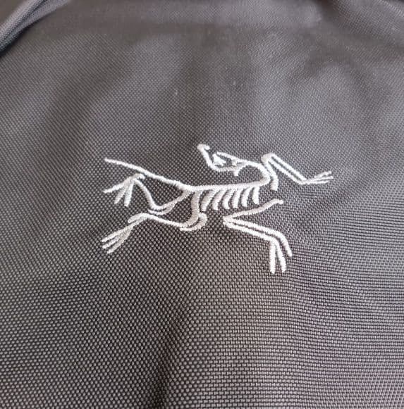 MR-33 ARC'TERYX ブラックバックパック 新品タグ付き