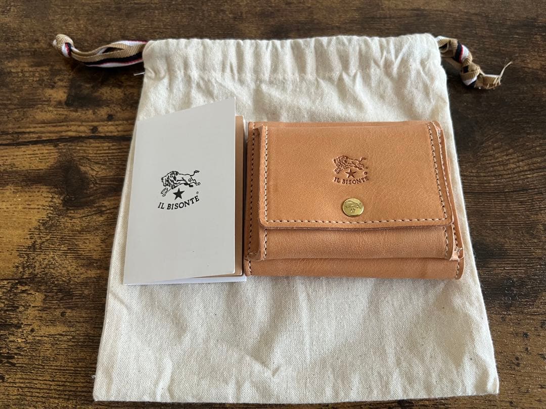 イルビゾンテ　三つ折り　トリフォルドウォレット