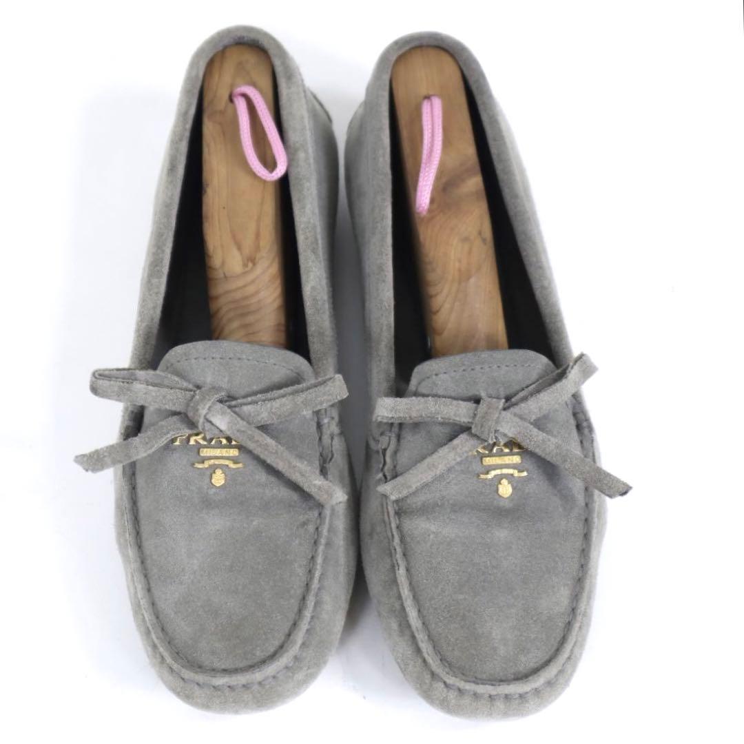 PRADA プラダ ロゴ金具付 リボントゥ スエード ドライビングシューズ 35