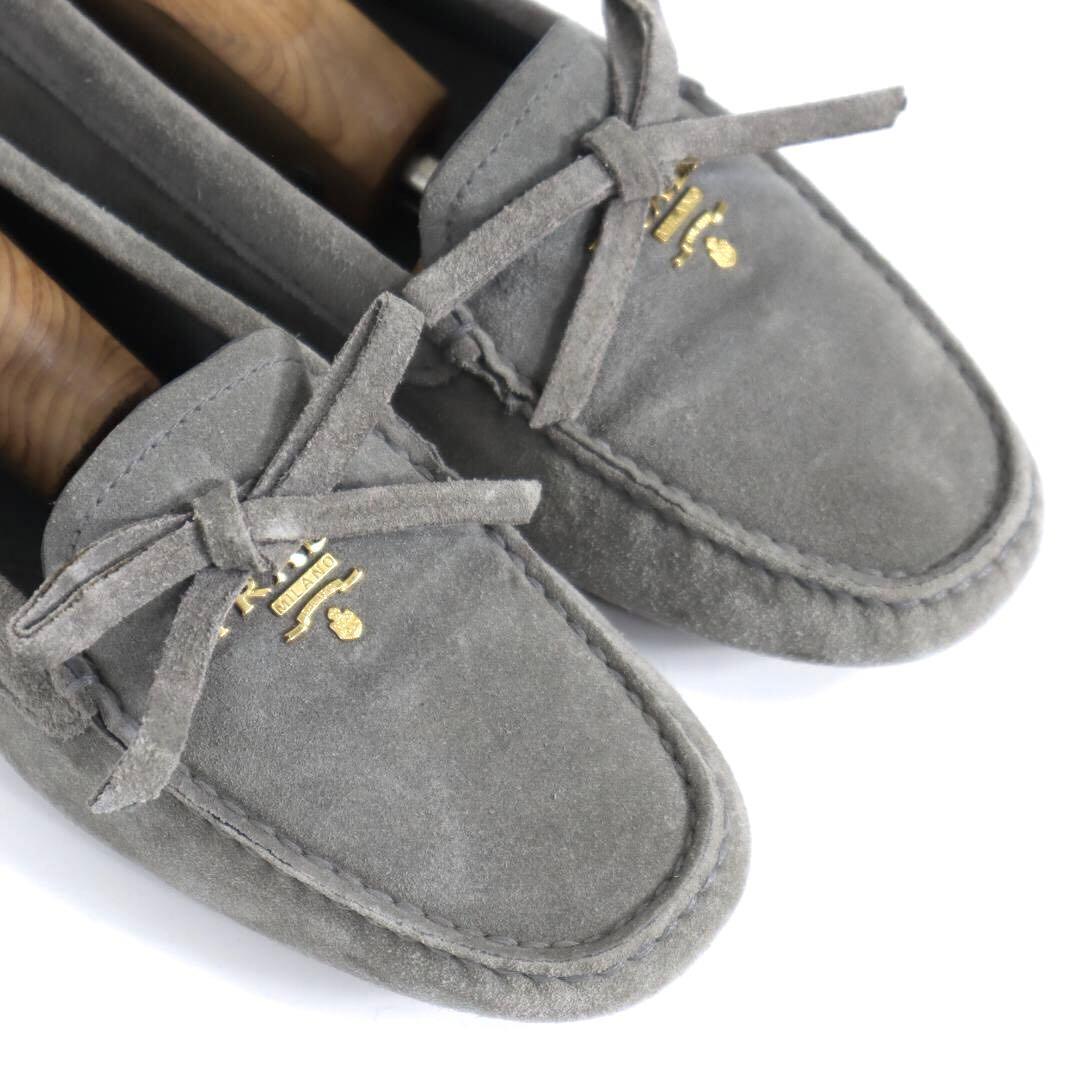 PRADA プラダ ロゴ金具付 リボントゥ スエード ドライビングシューズ 35