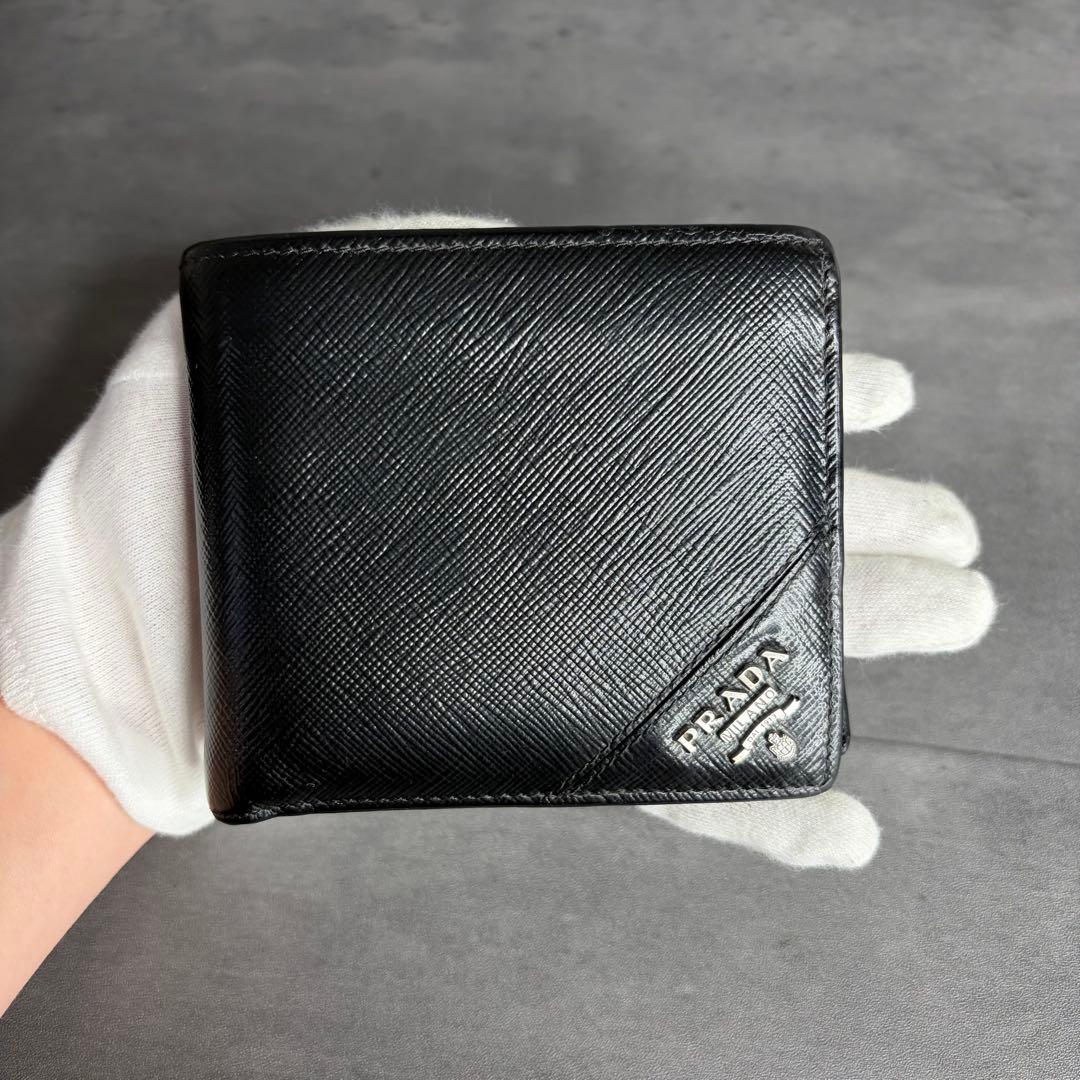 【RFID搭載】PRADA 二つ折り財布 サフィアーノレザー 黒 メンズ 箱付き