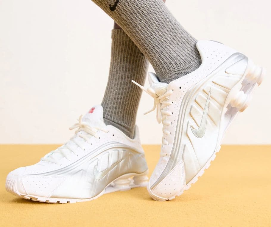 新品未使用！24.5㌢NIKE ショックス★SHOX