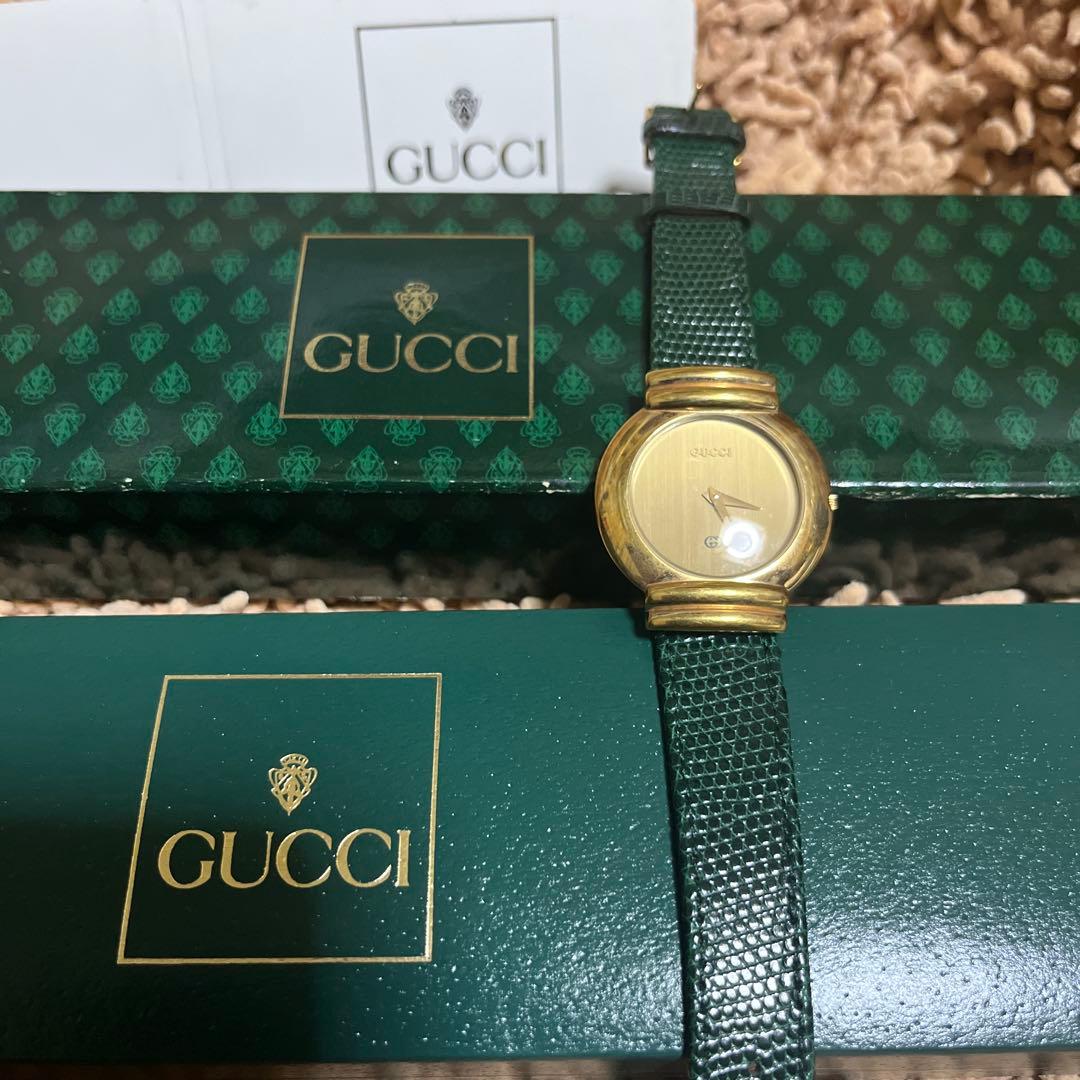 ジャンクオールド GUCCI 腕時計 ゴールド×グリーン レザー箱、販売証明書付