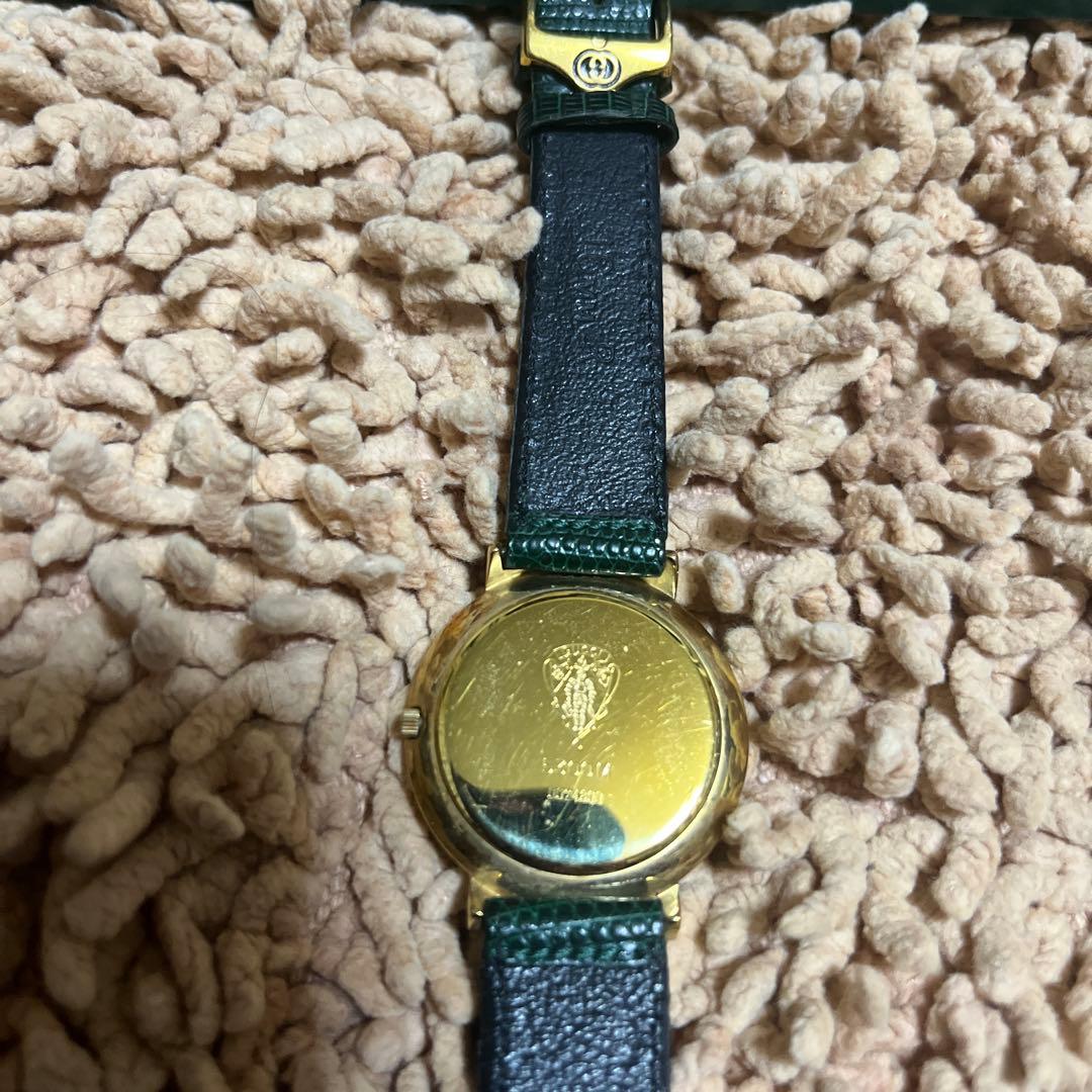 ジャンクオールド GUCCI 腕時計 ゴールド×グリーン レザー箱、販売証明書付