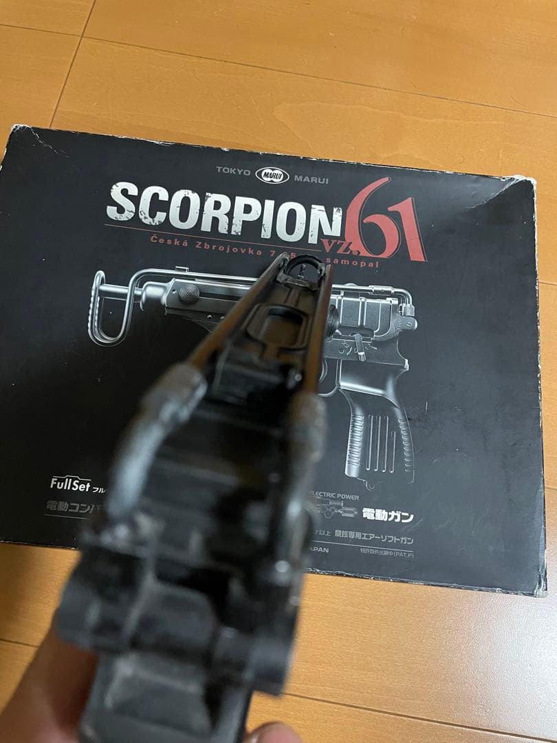 東京マルイ　スコーピオンvz61 コンパクト電動ガン　FET搭載 リポ化
