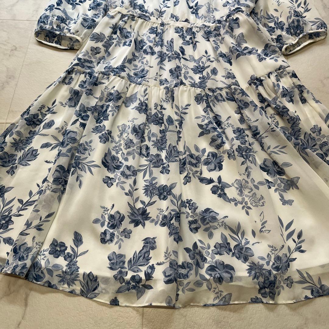 美品　TO BE CHIC 花柄シフォンワンピース　大きいサイズ42 近年　白