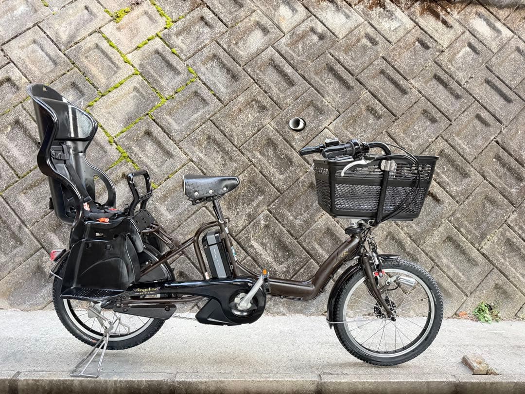 ブリヂストンの電動自転車（チャイルドシート付き） 8.9Ah バッテリー
